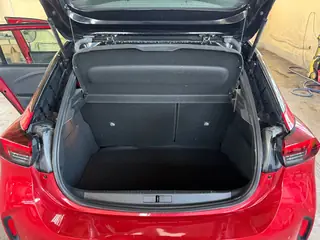 Maletero del Opel Corsa GS